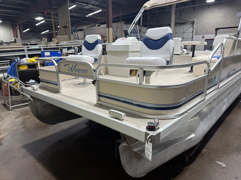 Slide: The Image of Weeres Family Fish Deluxe 220 Pontoon 2008 - 27