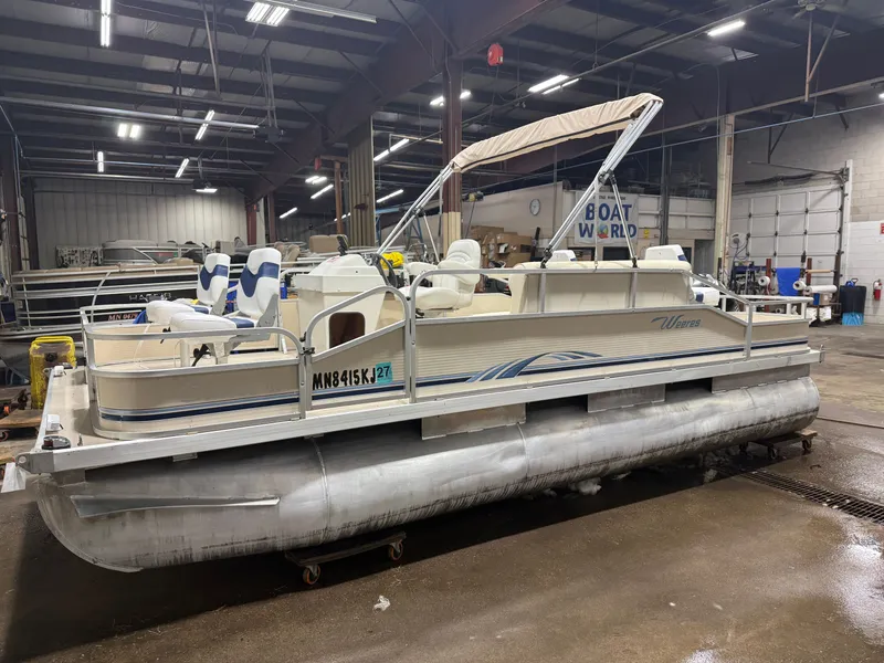 Slide: The Image of Weeres Family Fish Deluxe 220 Pontoon 2008 - 28