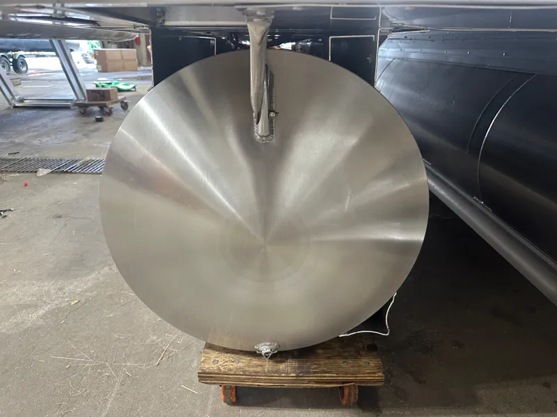 Slide: The Image of Tahoe LTZ 2385 Swingback (VRB) Windshield Tritoon & Honda 4-Stroke EFI 2025 - 41