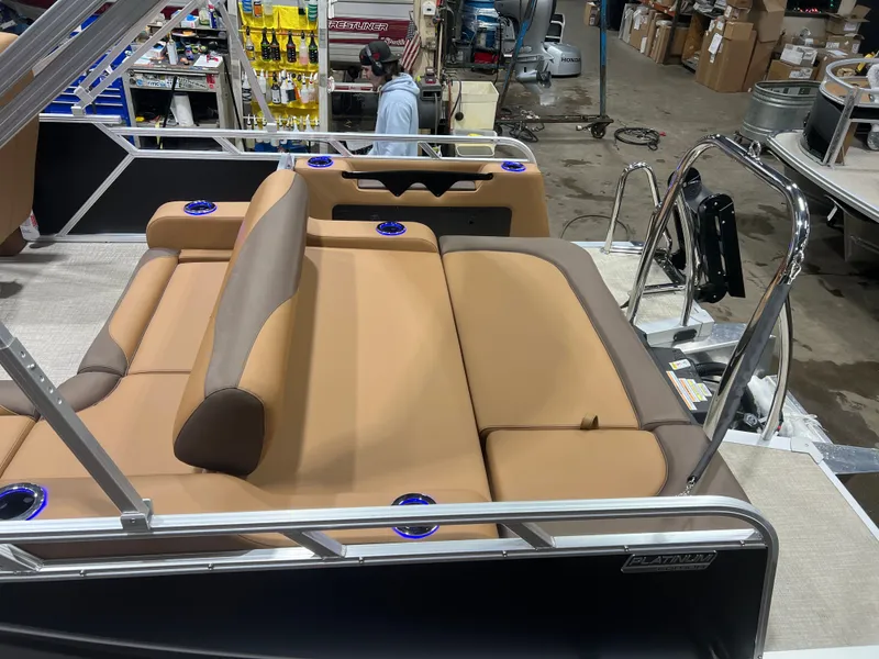 Slide: The Image of Tahoe LTZ 200HP VRB Windshield 2385 Swingback Tritoon 2026 - 4