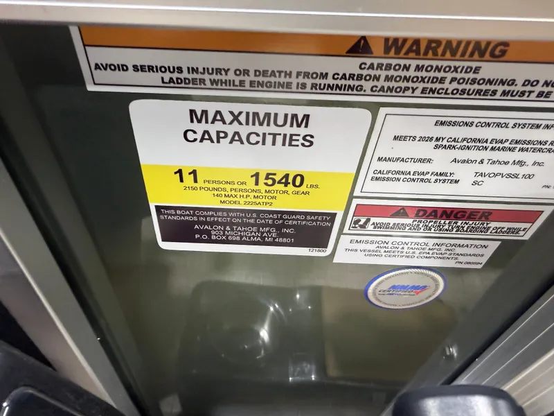 Slide: The Image of Tahoe Geofish 2385 Rear Fish & Honda 4-Stroke EFI 2026 - 15