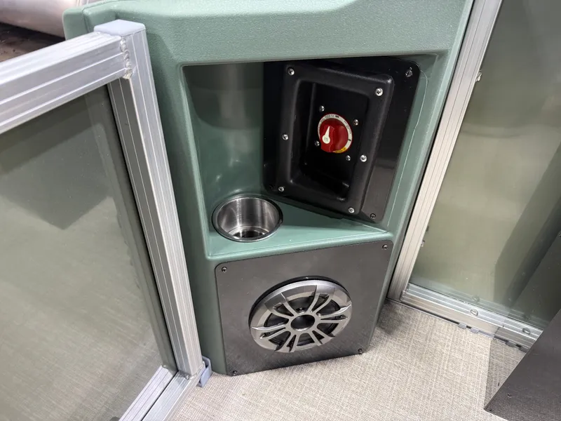 Slide: The Image of Tahoe Geofish 2385 Rear Fish & Honda 4-Stroke EFI 2026 - 26