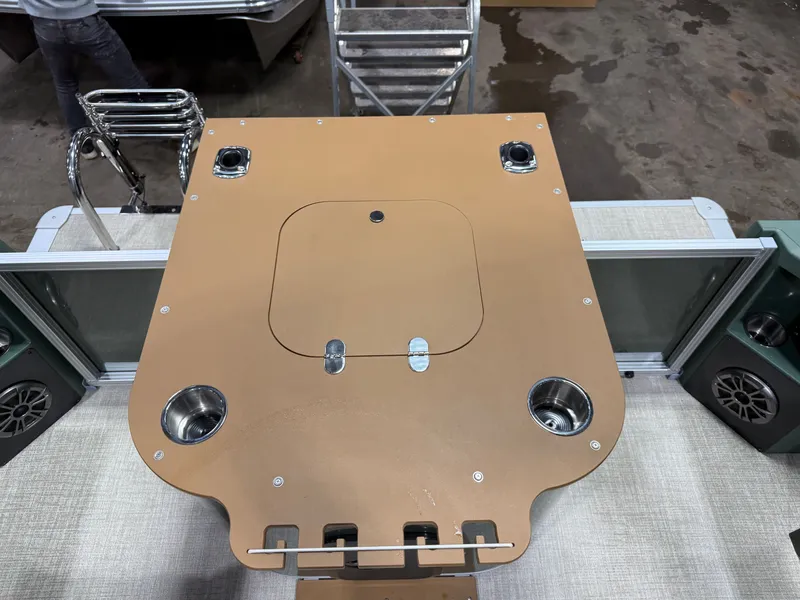 Slide: The Image of Tahoe Geofish 2385 Rear Fish & Honda 4-Stroke EFI 2026 - 29