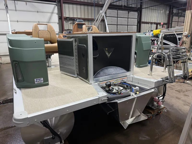 Slide: The Image of Tahoe Geofish 2385 Rear Fish & Honda 4-Stroke EFI 2026 - 47