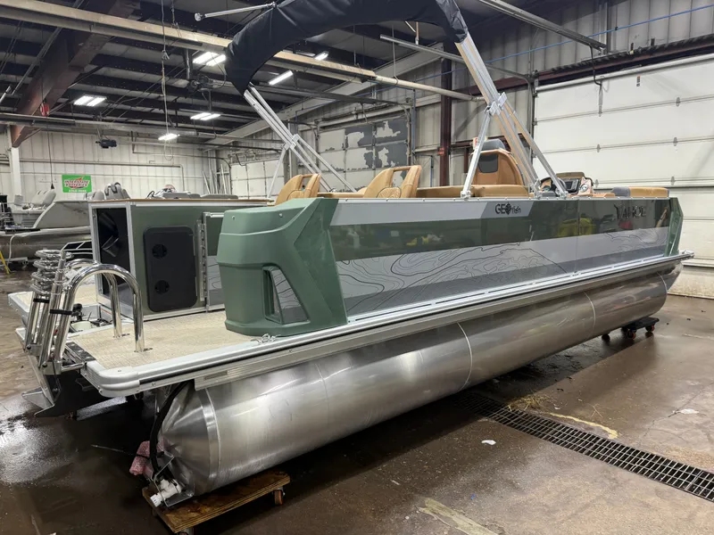 Slide: The Image of Tahoe Geofish 2385 Rear Fish & Honda 4-Stroke EFI 2026 - 51