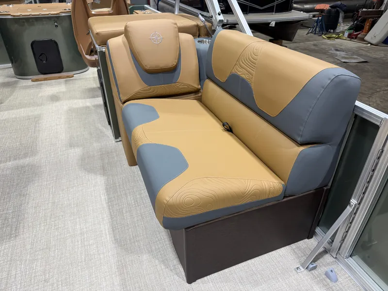 Slide: The Image of Tahoe Geofish 2385 Rear Fish & Honda 4-Stroke EFI 2026 - 9