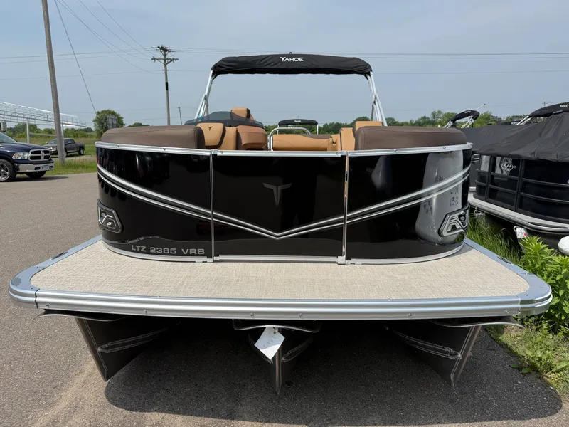 Slide: The Image of Tahoe LTZ 200HP VRB 2385 Swingback Tritoon 2025 - 35