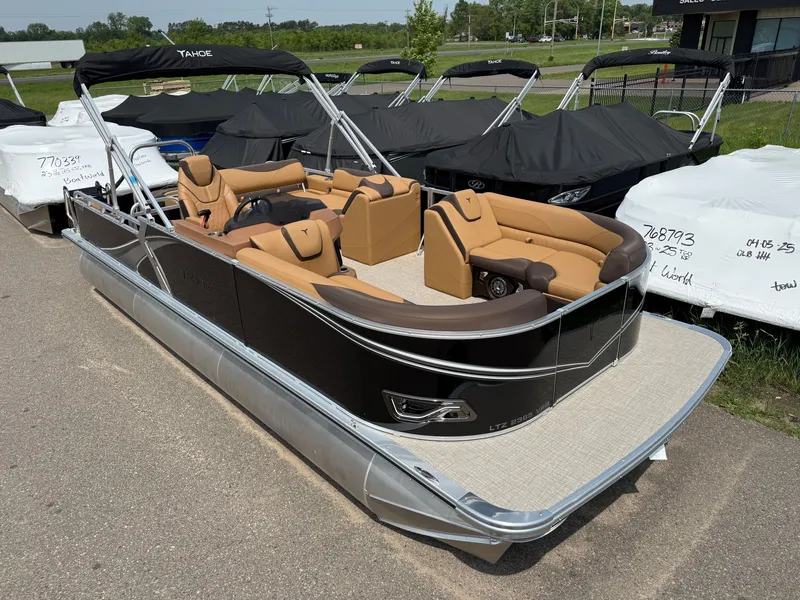 The Image of Tahoe LTZ 2385 Swingback (VRB) Tritoon & Honda 4-Stroke EFI 2025 - 1