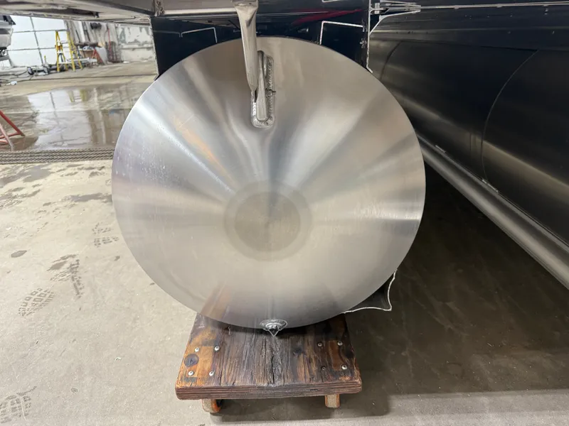 Slide: The Image of Tahoe LTZ 2385 Swingback (VRL) Tritoon & Honda 4-Stroke EFI 2025 - 44