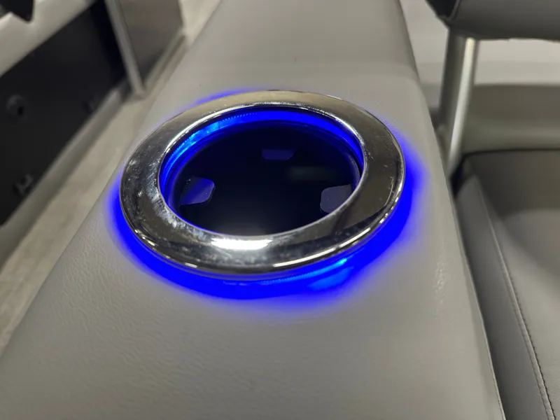 Slide: The Image of Tahoe LTZ 200HP VRL 2385 Swingback Tritoon 2025 - 24