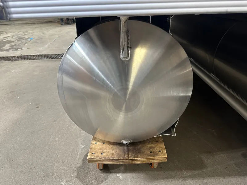 Slide: The Image of Tahoe LTZ 200HP VRL 2385 Swingback Tritoon 2025 - 45