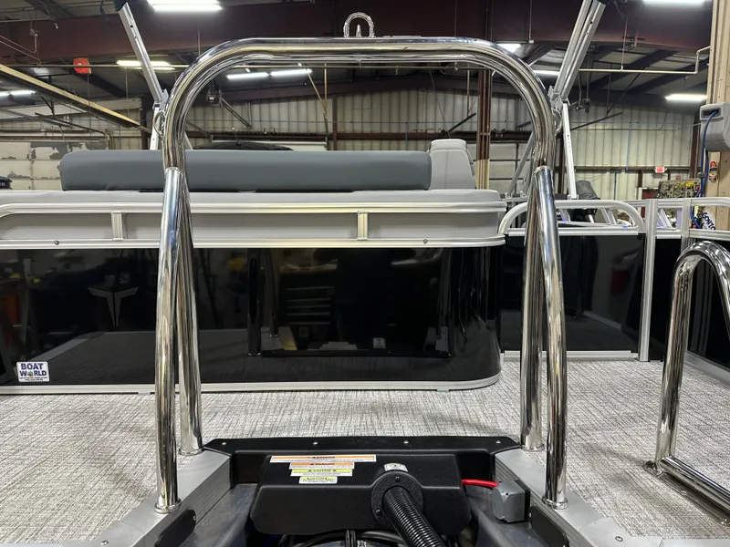 Slide: The Image of Tahoe LTZ 200HP VRL 2385 Swingback Tritoon 2025 - 48