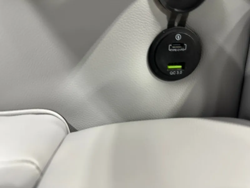 Slide: The Image of Tahoe LTZ 2385 Swingback (VRL) Tritoon & Honda 4-Stroke EFI 2025 - 23