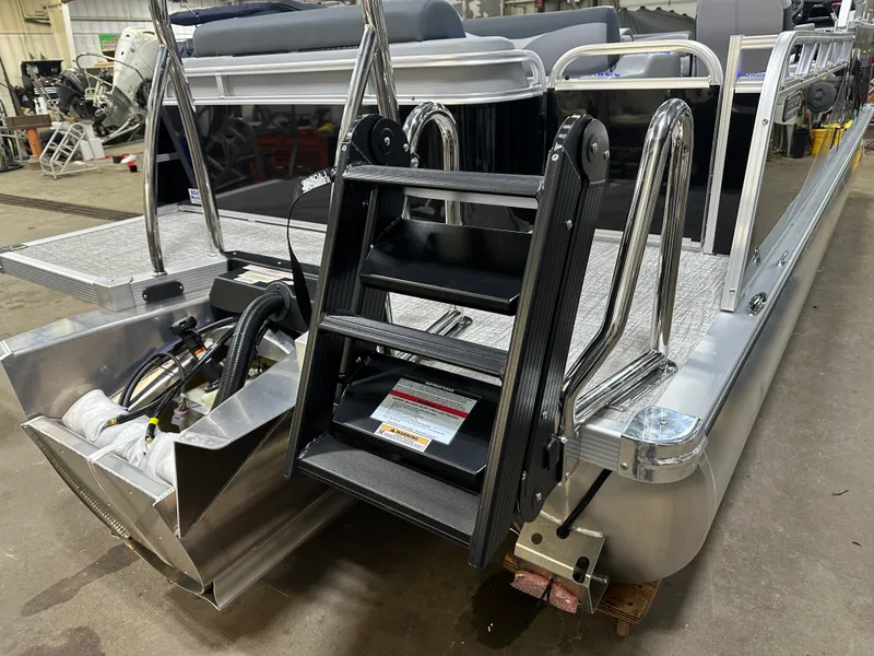 Slide: The Image of Tahoe LTZ 2385 Swingback (VRL) Tritoon & Honda 4-Stroke EFI 2025 - 49