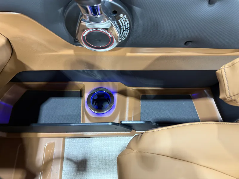 Slide: The Image of Tahoe LTZ 200HP VRL 2385 Swingback Tritoon 2025 - 15