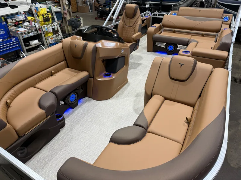 Slide: The Image of Tahoe LTZ 200HP VRL 2385 Swingback Tritoon 2025 - 32