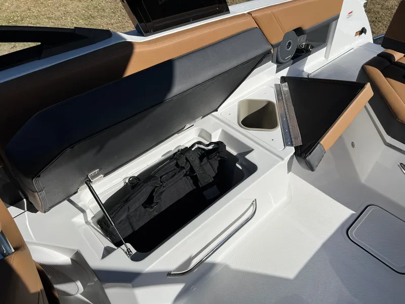 Slide: The Image of 2026 COBALT R8 - Image 29 - 29