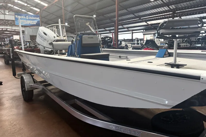 Slide: The Image of SeaArk Phantom 20X CC 2026 - 3