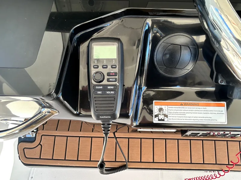 Slide: The Image of Everglades 395 Center Console 2020 - 34