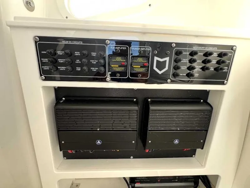 Slide: The Image of Sea Fox 288 Commander 2026 - 15