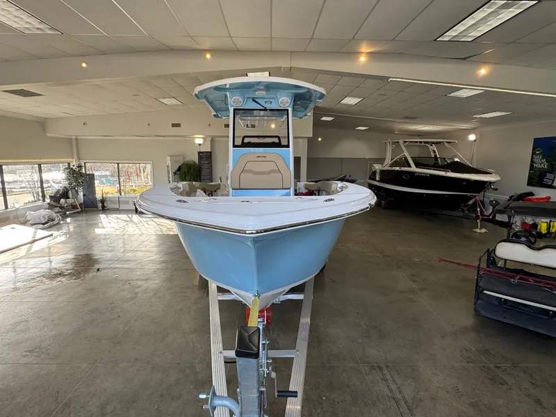 Slide: The Image of Sea Pro 242 DLX 2026 - 3