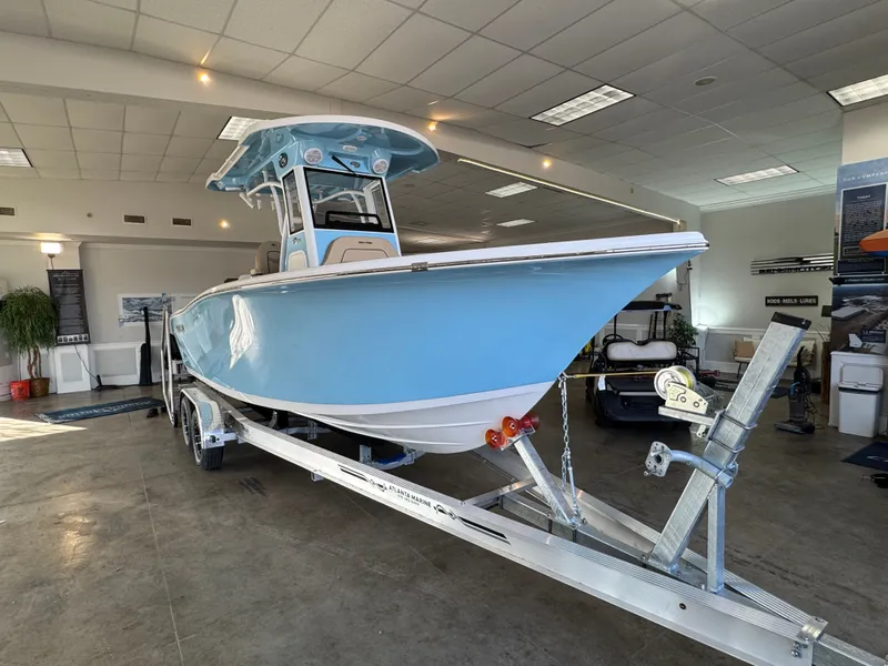 Slide: The Image of Sea Pro 242 DLX 2026 - 4