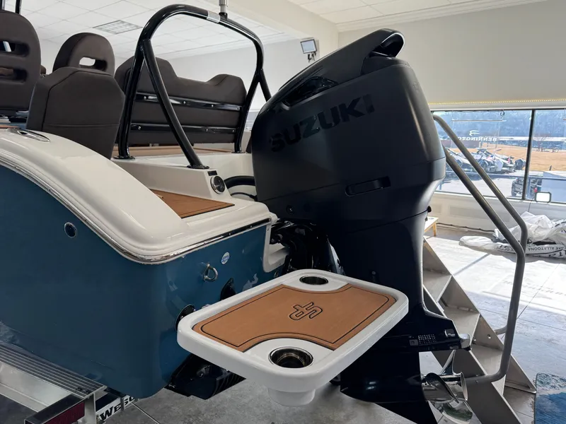Slide: The Image of Sea Pro 245 FLXR 2026 - 19