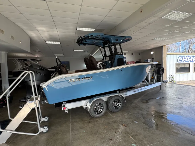 Slide: The Image of Sea Pro 245 FLXR 2026 - 5