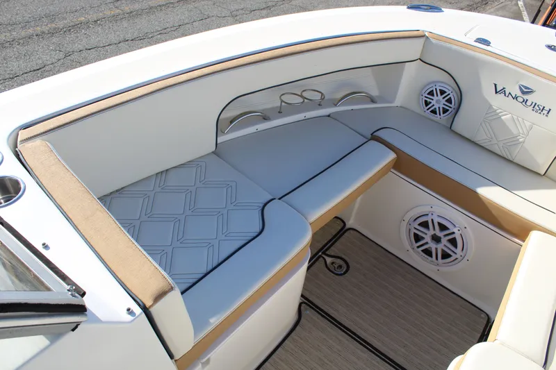 Slide: The Image of Vanquish 26DC 2016 - 17