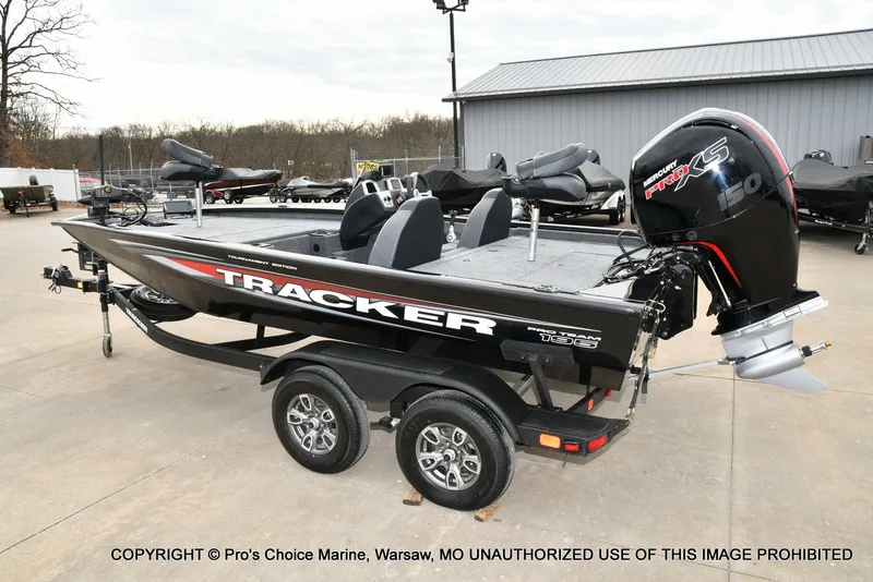 Slide: The Image of Tracker Pro Team 195 TXW Tournament Edition 2026 - 26