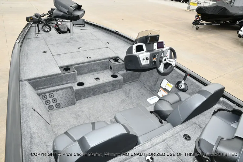 Slide: The Image of Tracker Pro Team 195 TXW Tournament Edition 2026 - 40