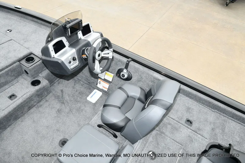 Slide: The Image of Tracker Pro Team 195 TXW Tournament Edition 2026 - 42