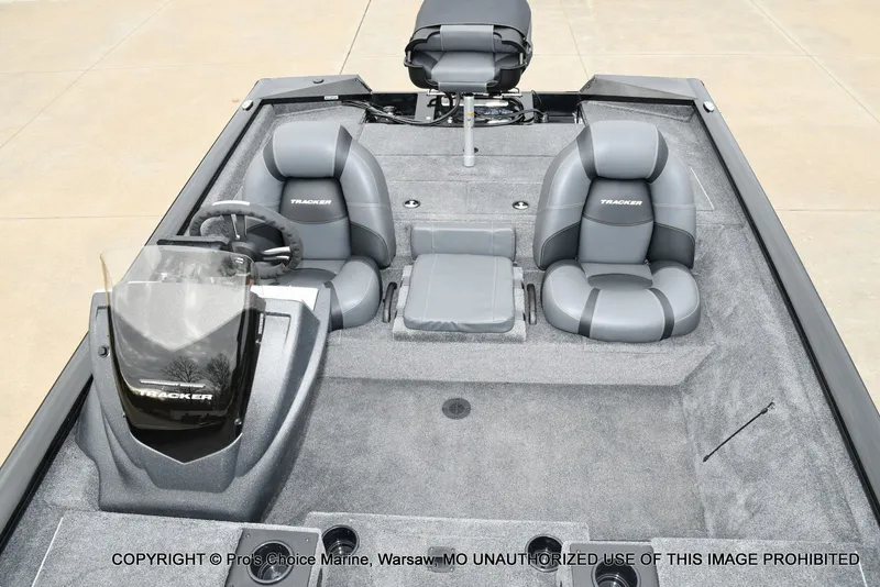 Slide: The Image of Tracker Pro Team 195 TXW Tournament Edition 2026 - 50