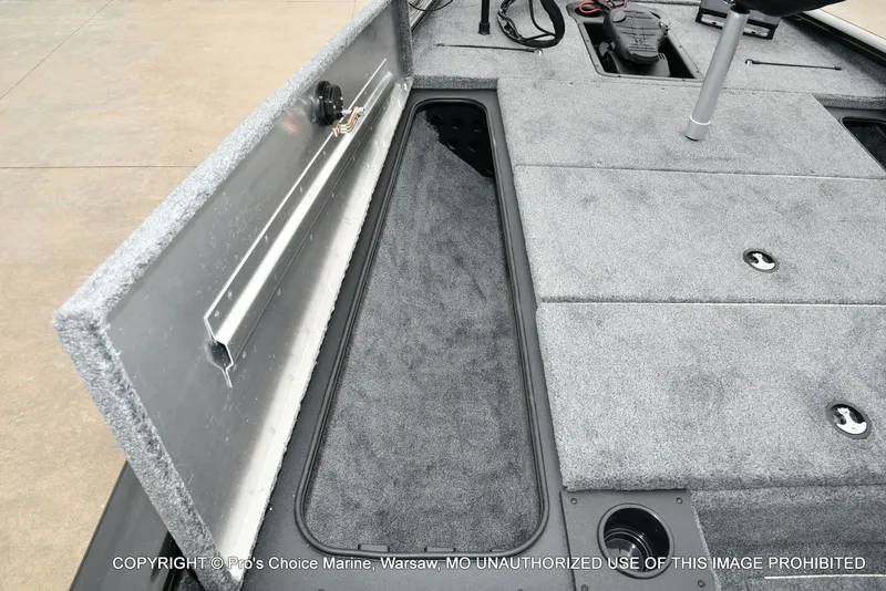 Slide: The Image of Tracker Pro Team 195 TXW Tournament Edition 2026 - 62