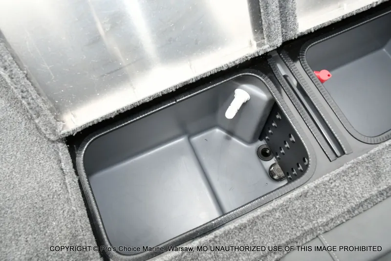 Slide: The Image of Tracker Pro Team 195 TXW Tournament Edition 2026 - 66