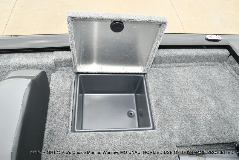 Slide: The Image of Tracker Pro Team 195 TXW Tournament Edition 2026 - 68