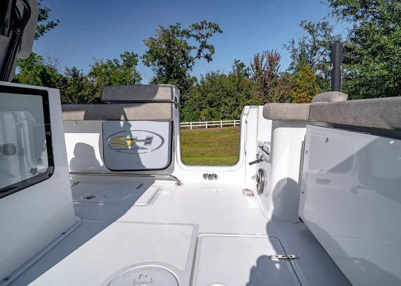 Slide: The Image of Sea Hunt Gamefish 27 Forward Seating 2026 - 10