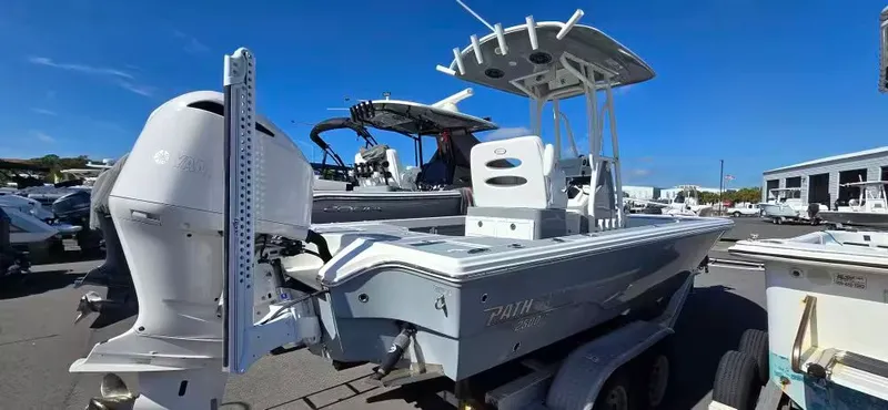 Slide: The Image of Pathfinder 2500 Hybrid 2020 - 3