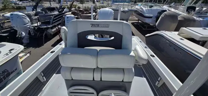 Slide: The Image of Pathfinder 2500 Hybrid 2020 - 8