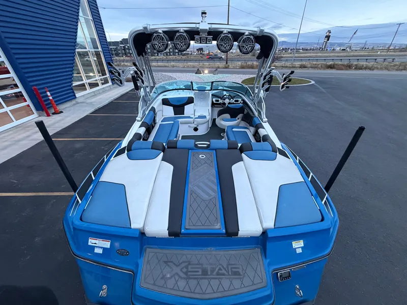 Slide: The Image of MasterCraft XStar 2013 - 10