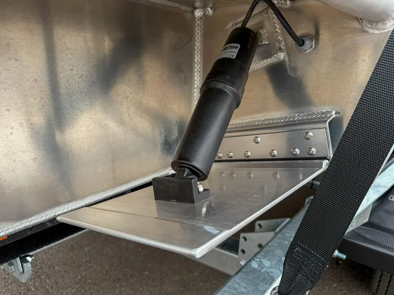 Slide: The Image of Hewescraft 220 Ocean Pro Hardtop 2025 - 21