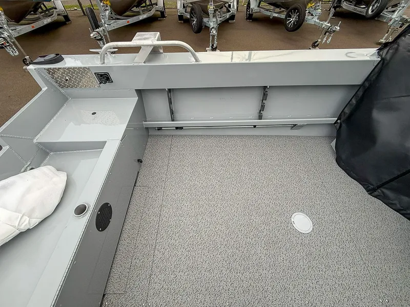 Slide: The Image of Hewescraft 200 Sportsman 2026 - 17