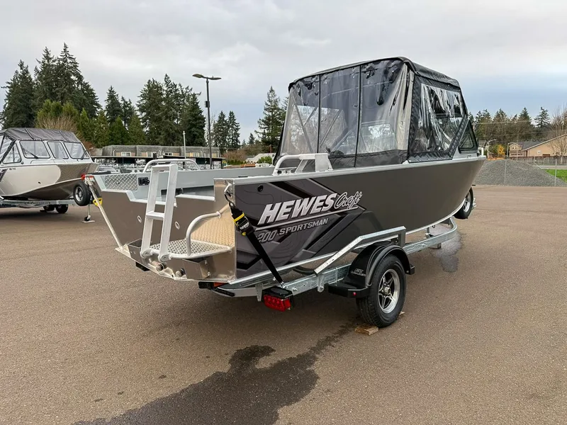 Slide: The Image of Hewescraft 200 Sportsman 2026 - 5