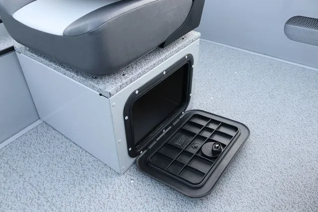 Slide: The Image of Smoker Craft Sportsman 1660 TL 2026 - 17