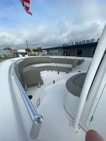 Slide: The Image of Sportsman Heritage 231 Center Console 2023 - 13