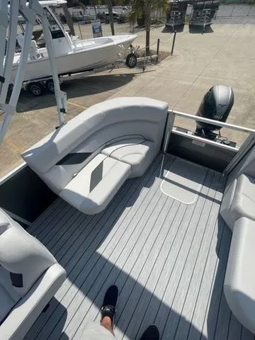 Slide: The Image of SunCatcher Select 20RC 2023 - 11