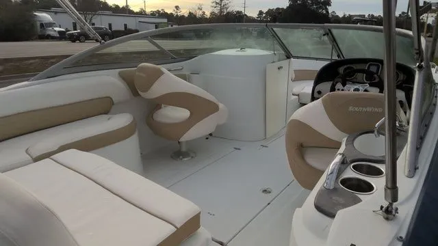 Slide: The Image of Southwind 2400SS 2012 - 5