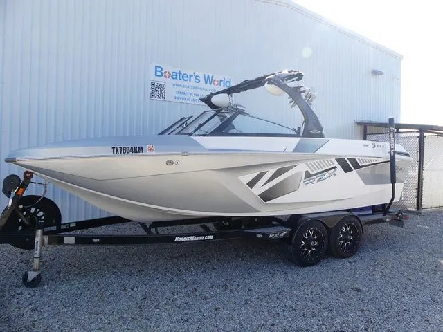 Slide: The Image of Tigé RZX 2016 - 1