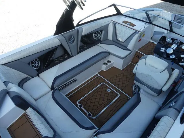 Slide: The Image of Tigé RZX 2016 - 14