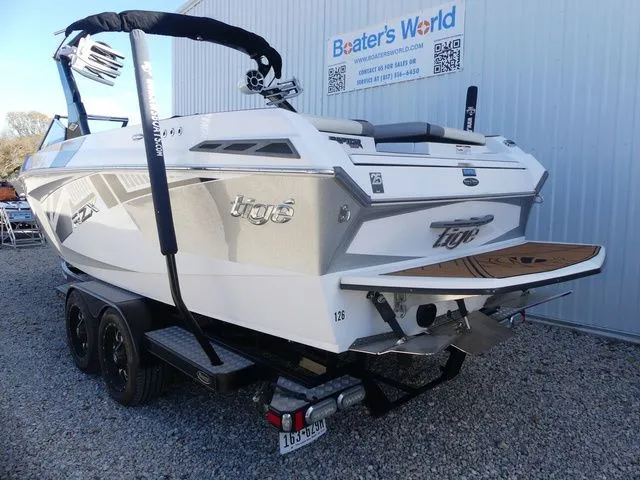 Slide: The Image of Tigé RZX 2016 - 3